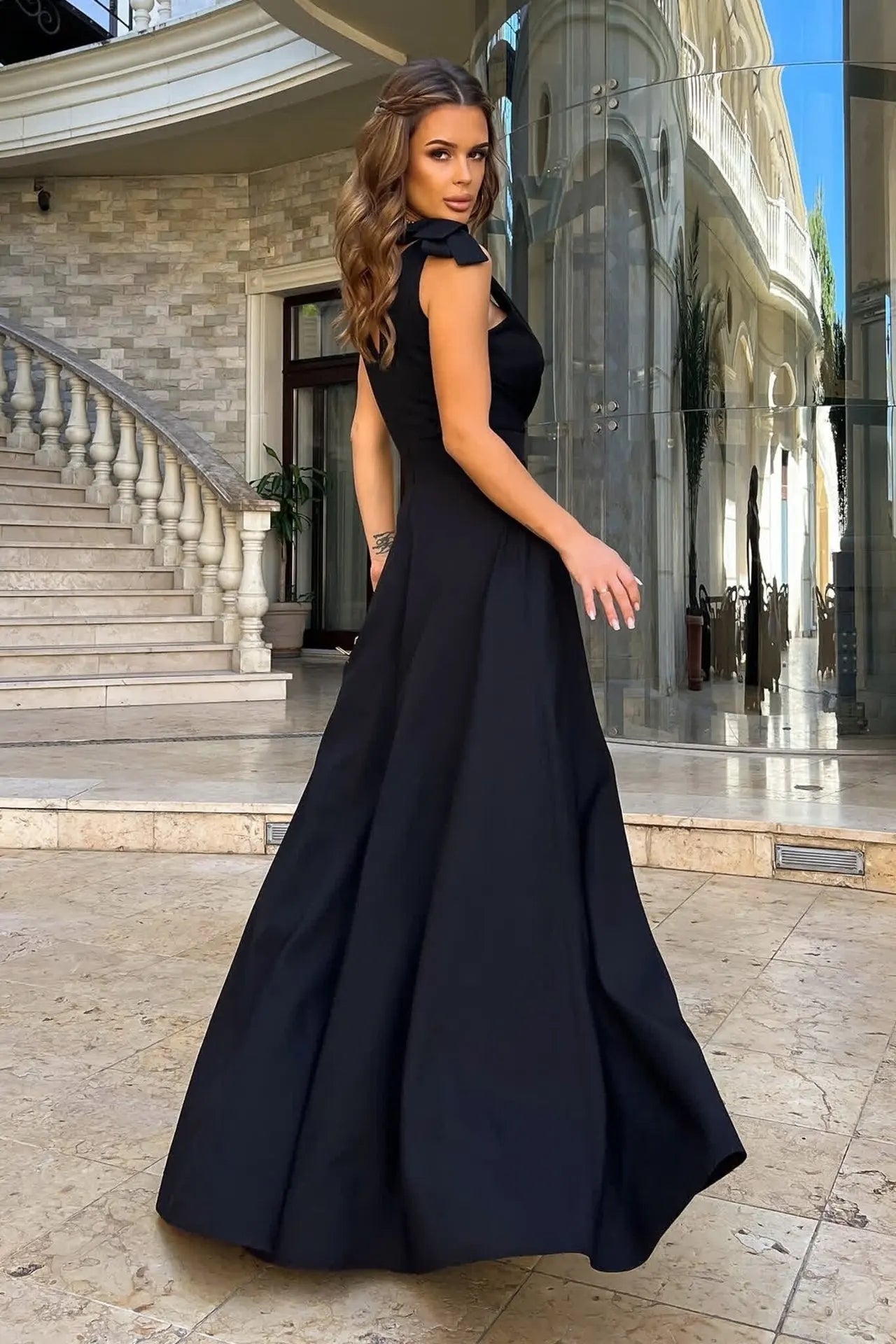 Vestido Largo Negro Elegante con Abertura